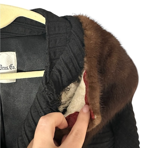 Vintage Union Black Double-Breasted Coat with real Fur Collar Medium - Picture 6 of 8